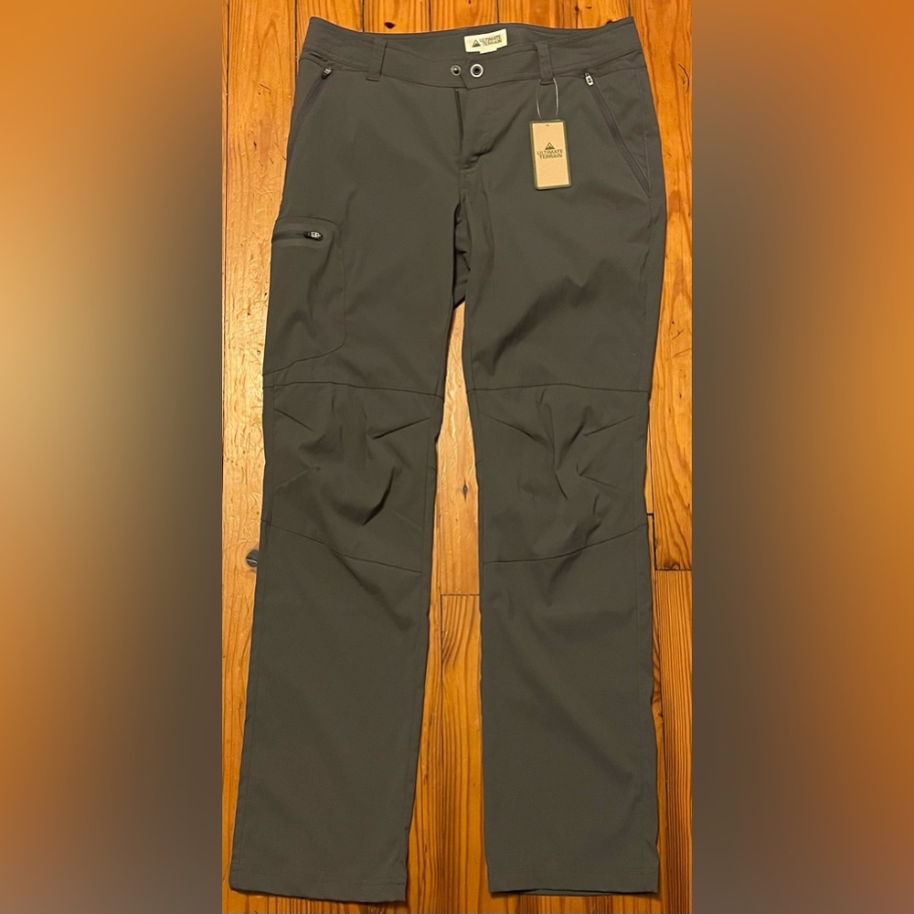 NWT Women's Ultimate Terrain Trailhead Hiking Pants Size 6 Eiffel Tower